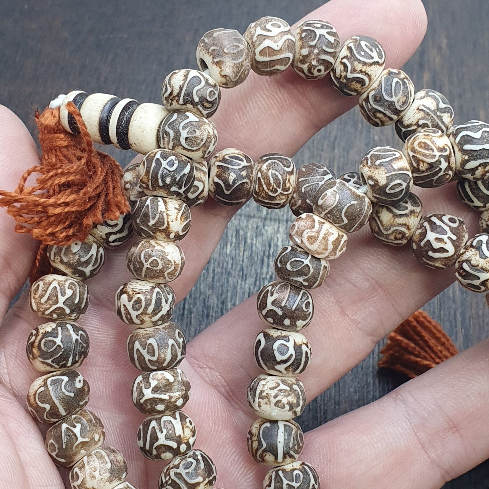 Vintage Himalayan Inscripted Spells on Yak Bone 108 BEADS ROSARY Mala TB-B33