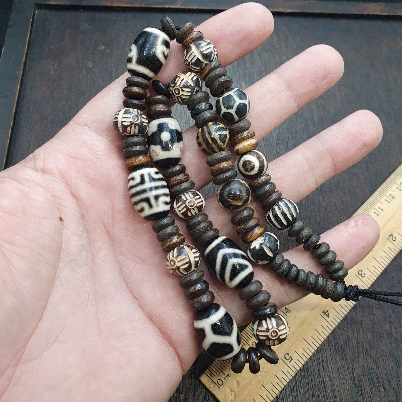 HIMALAYAN Indo Tibetan 5 Dzi Agate beads pumtek carving yak bone beaded necklace