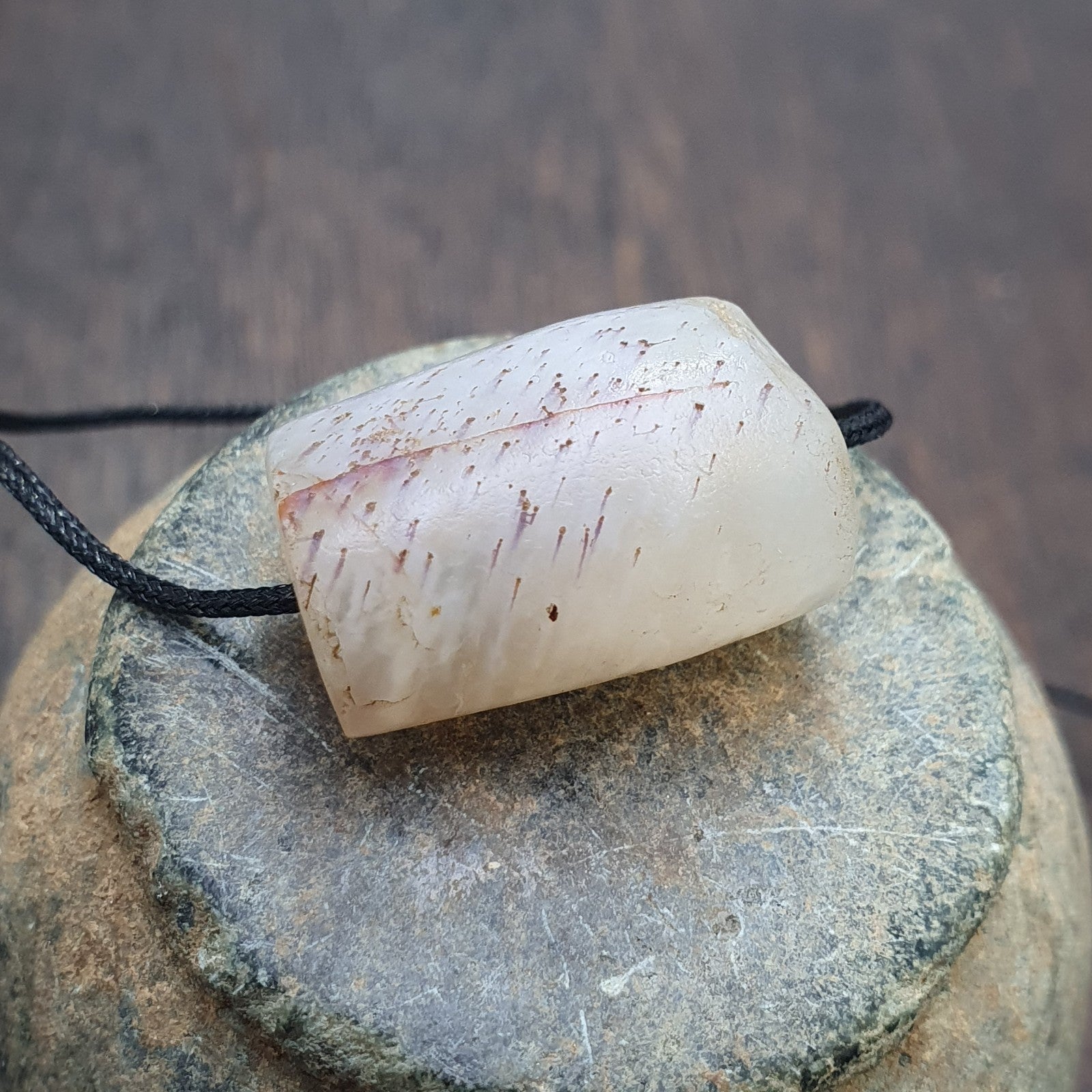 Ancient Blood Spots Rare Eyes pattern Yemeni African agate bead 2000+ years old