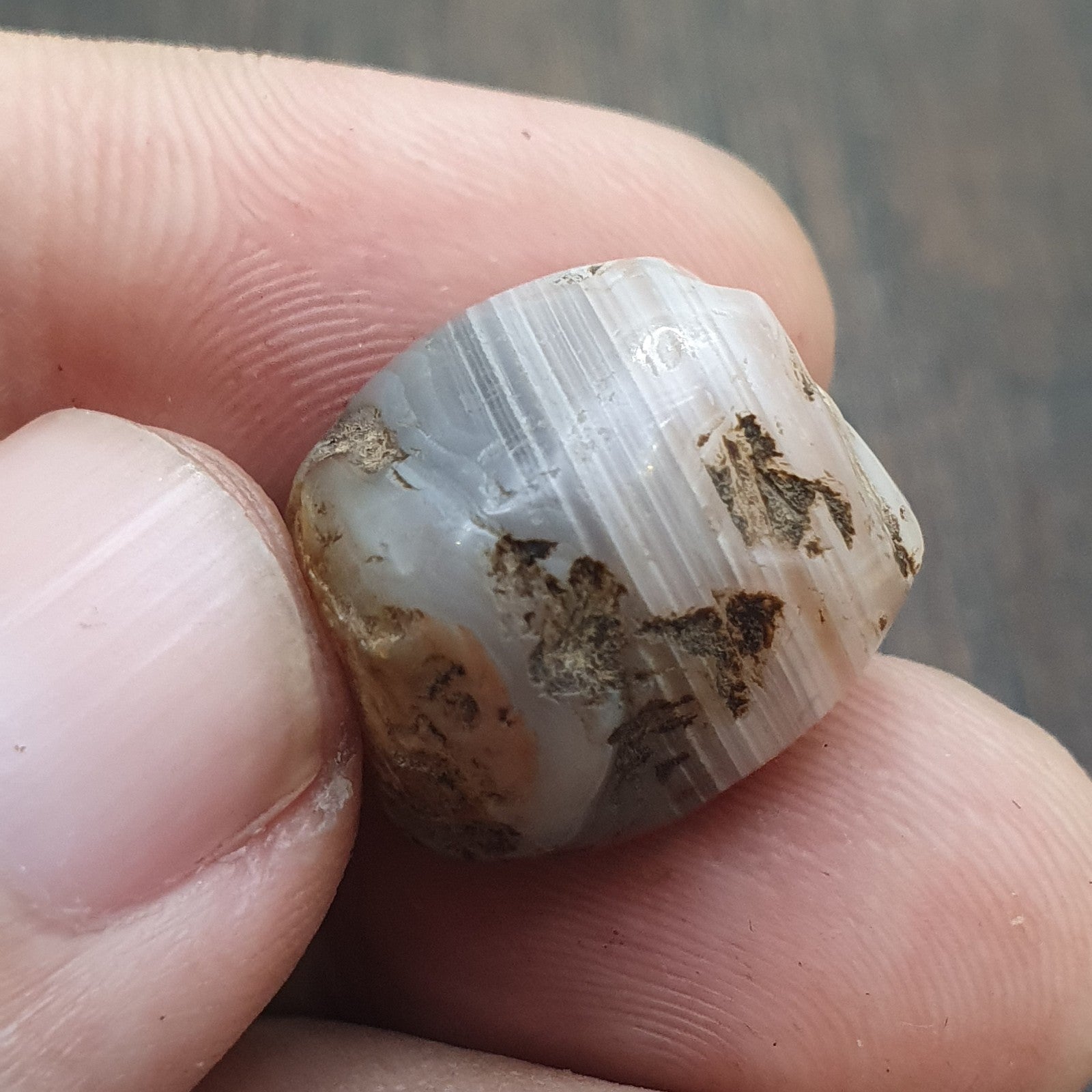 Ancient Middle eastern Yemeni African agate bead 1000+ years old