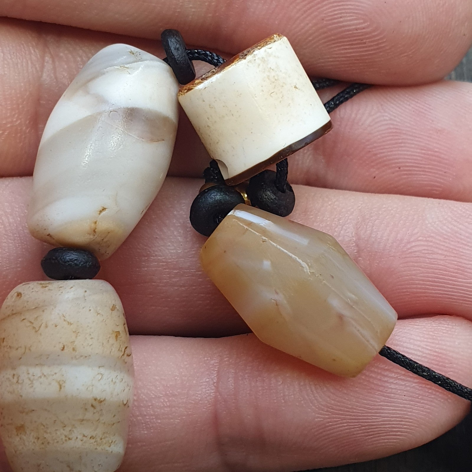 Lot 9 Ancient Middle eastern Yemeni African agate beaded Bracelet 1500+ y old