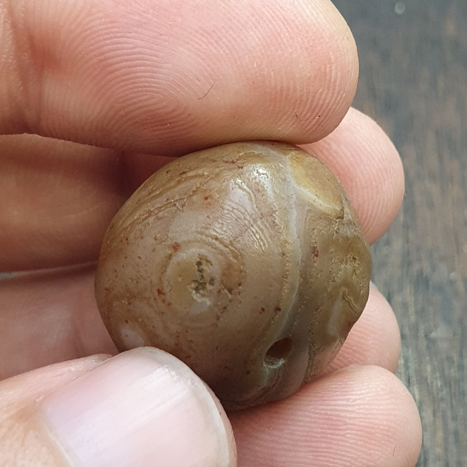 Antique ancient Yemeni Middle eastern Brown red agate stone bead amulet  KHLK 1