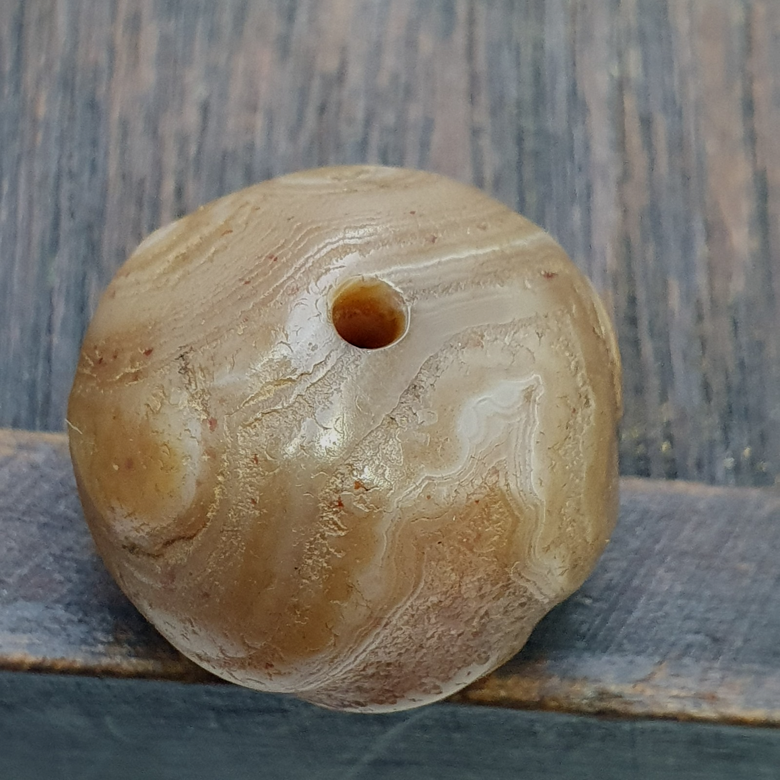 Antique ancient Yemeni Middle eastern Brown red agate stone bead amulet  KHLK 1