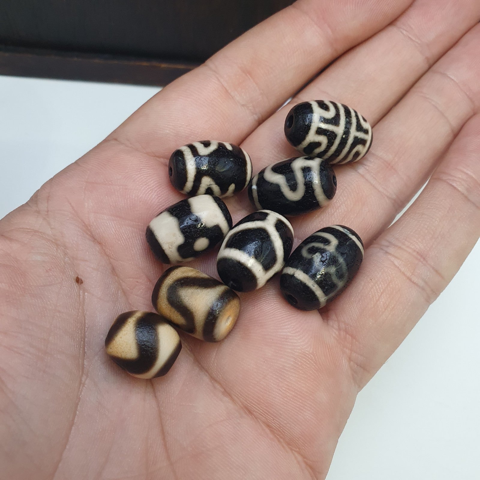 Lot 8 Tibetan dzi bead old amulet Agate Vintage Tibet pendant Necklace