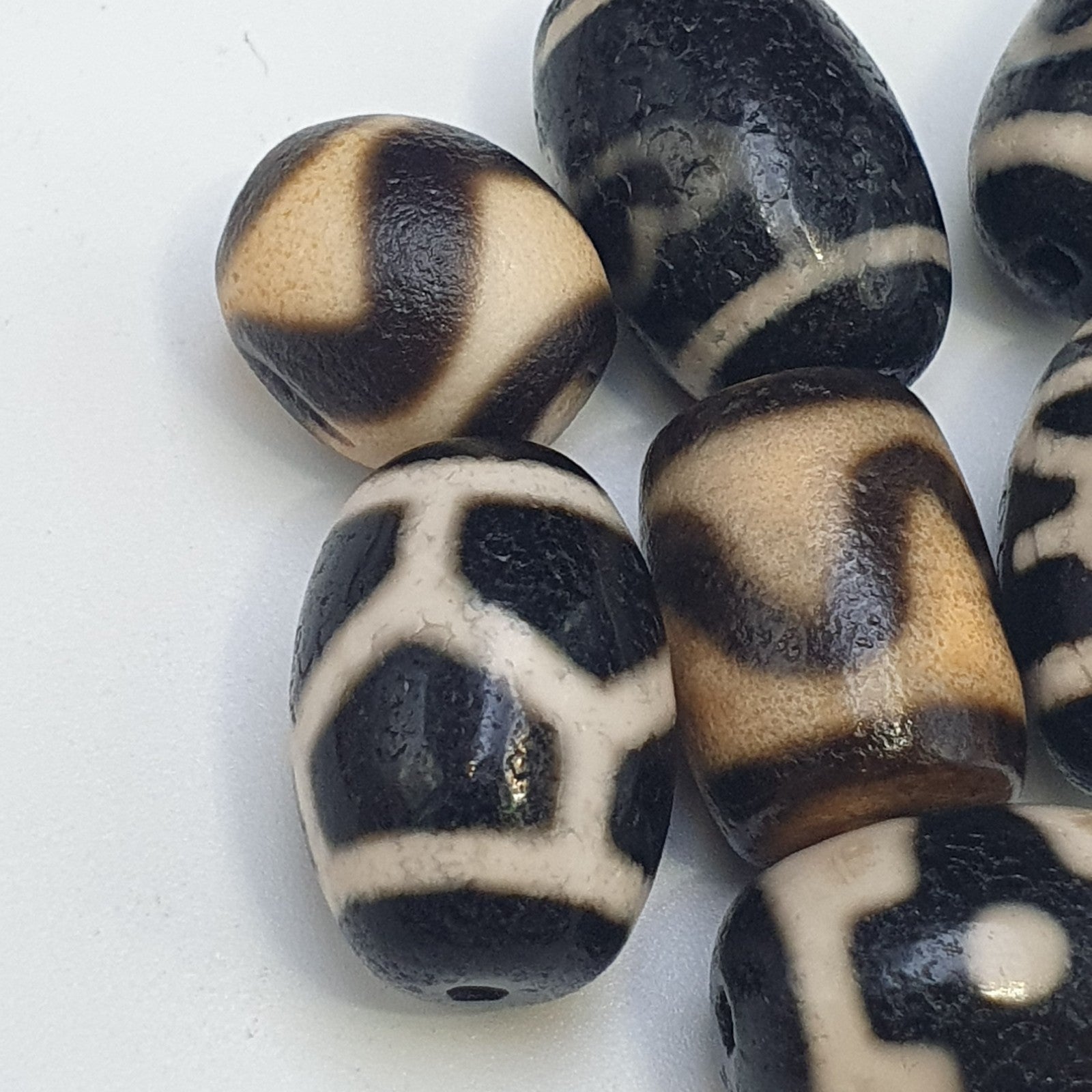 Lot 8 Tibetan dzi bead old amulet Agate Vintage Tibet pendant Necklace