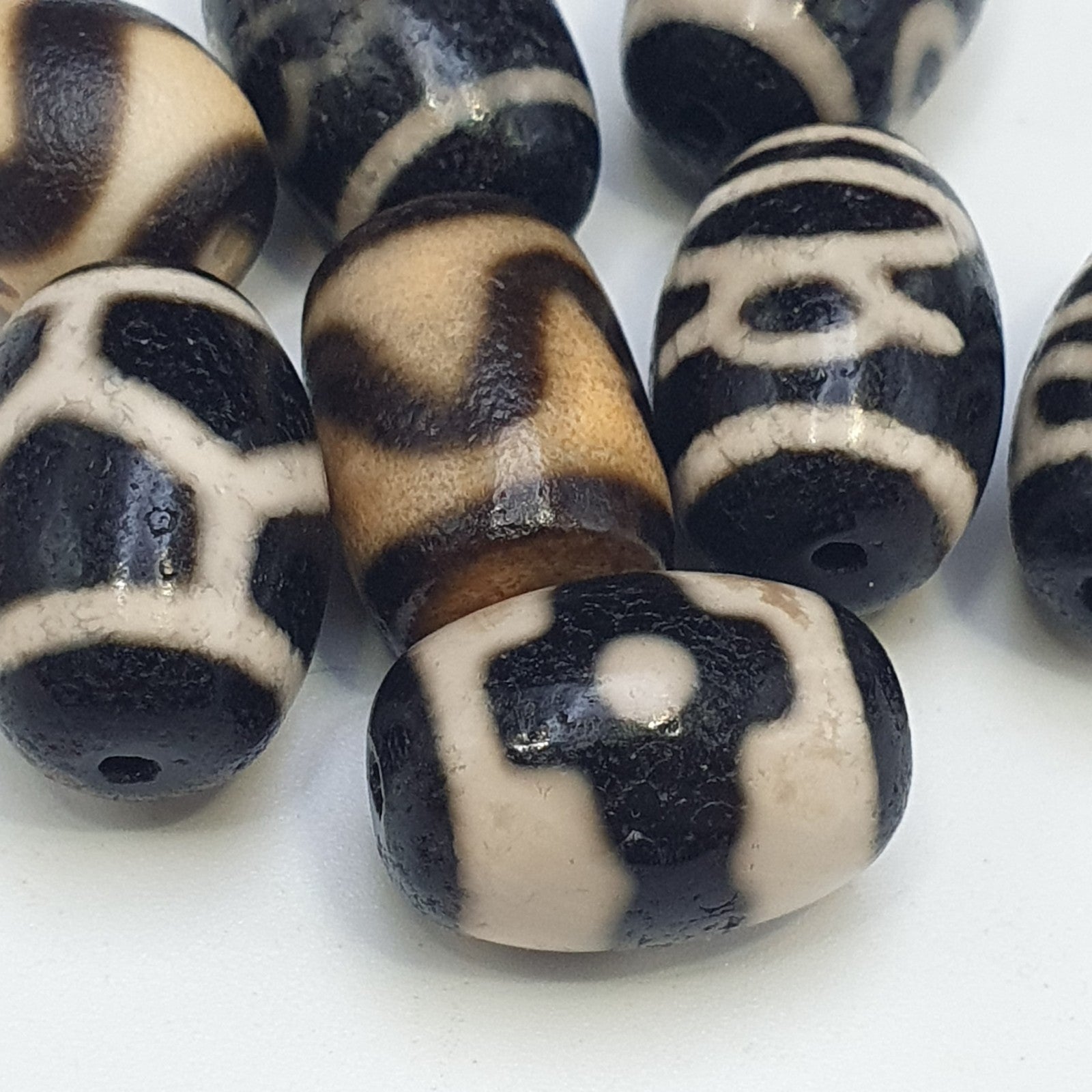 Lot 8 Tibetan dzi bead old amulet Agate Vintage Tibet pendant Necklace