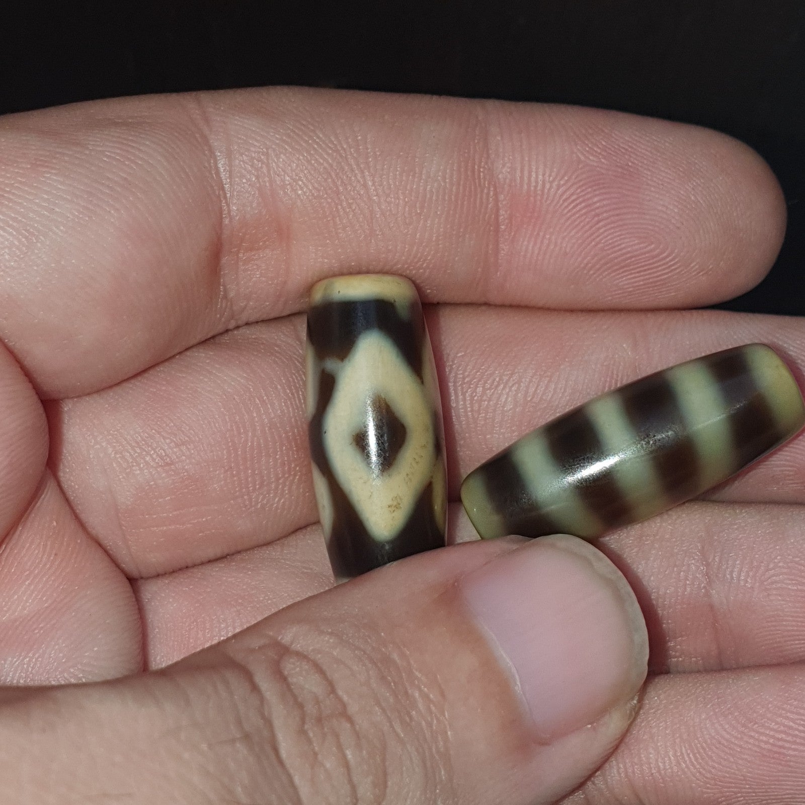 Lot 2 Tibetan dzi bead old amulet Agate Vintage Tibet pendant Necklace