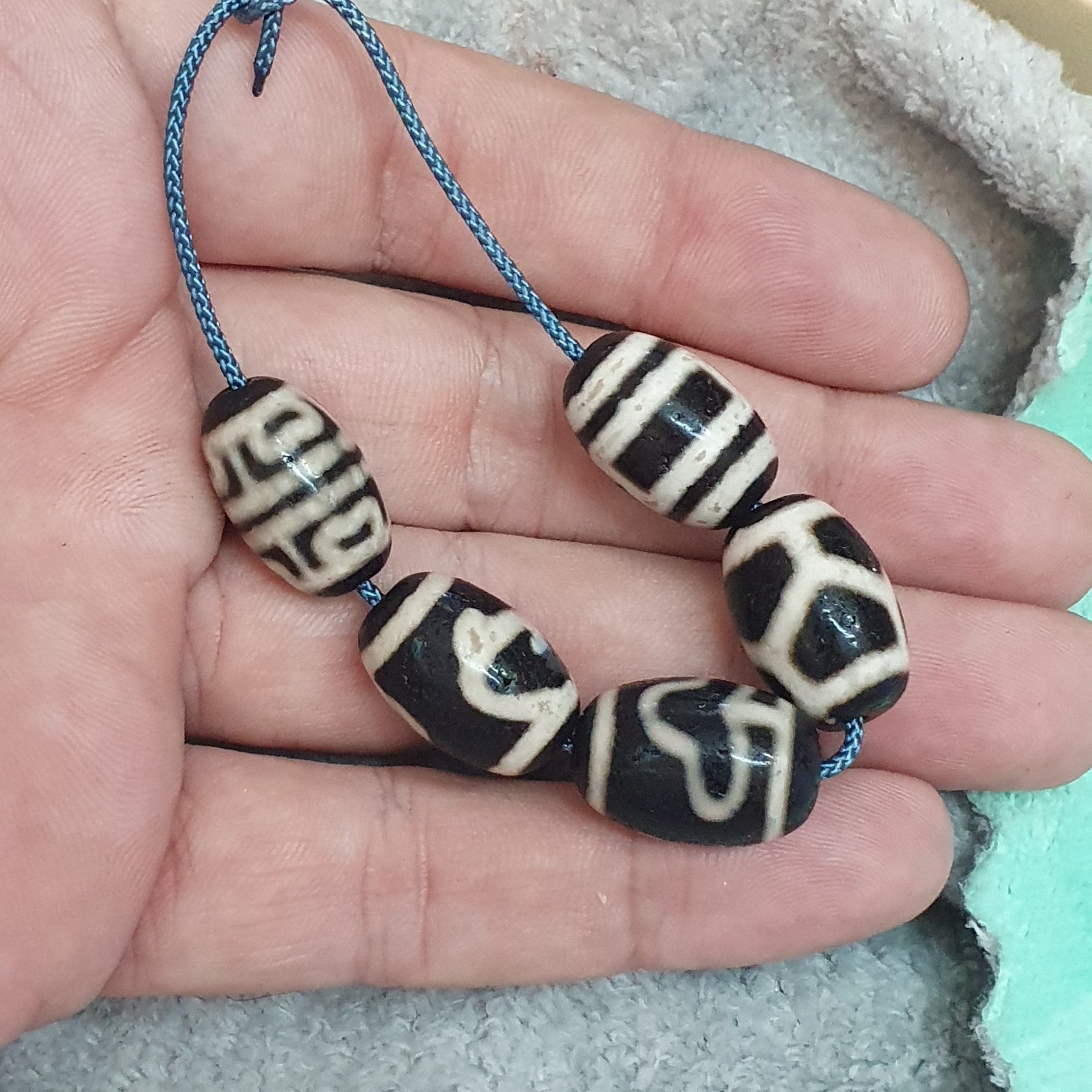 Lot 5 Tibetan dzi bead old amulet Agate Vintage Tibet pendant Necklace