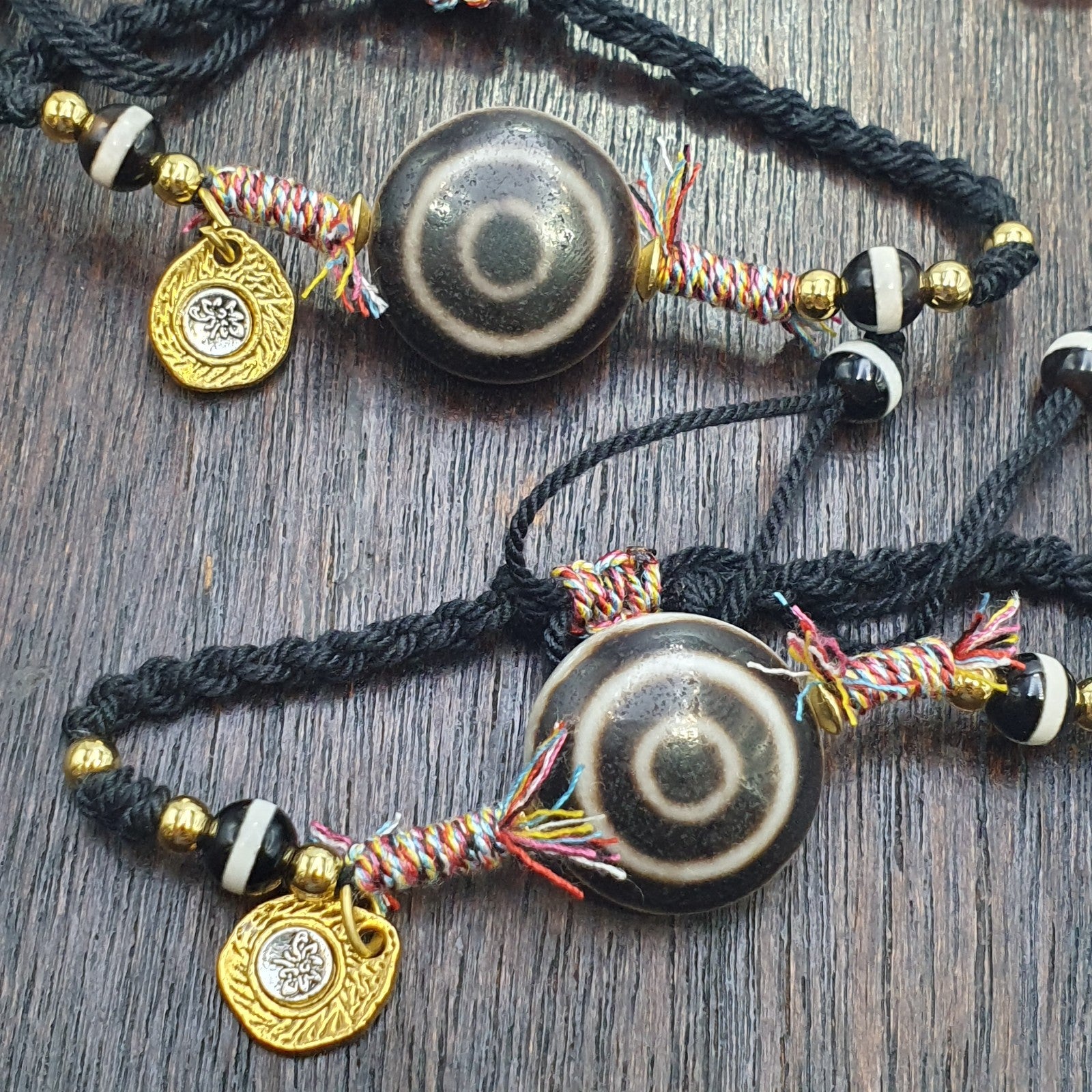 Tibetan tradition agate dzi beads Goat eyes Luk mik motifs spiritual bracelet