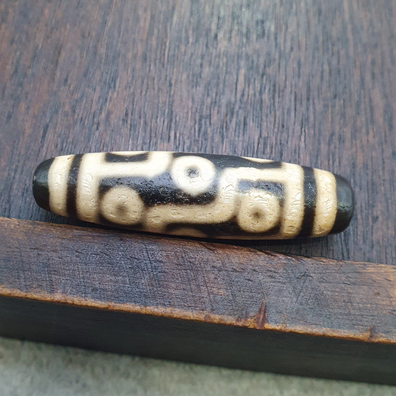 9 Eyes Pattern Black Tibetan Agate Dzi  Bead Amulet Necklace