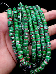 Winzige grüne rote Chevrons venezianische Perlen afrikanische Halskette 7mm