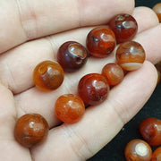 Lot 84 antique agate eye beads safavid dynasty mughal era beads 200 grams