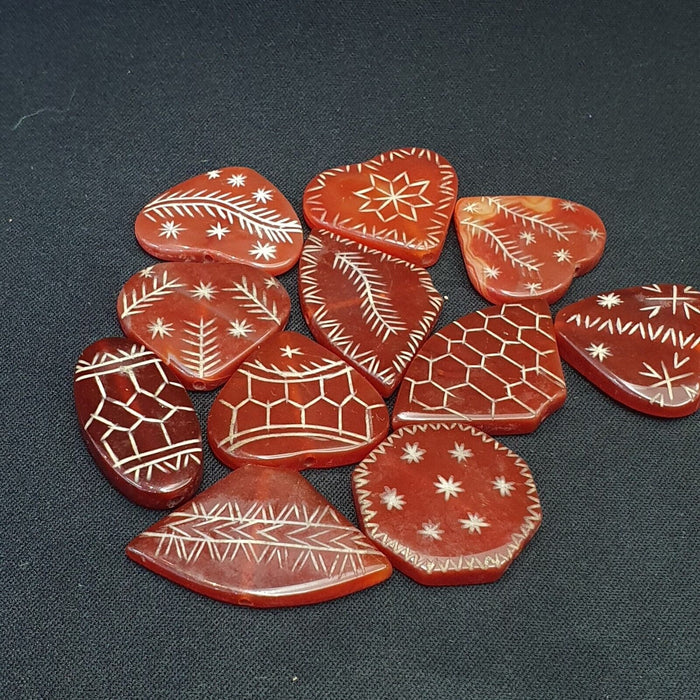 Himalayan Indo Tibetan Central Asian Etched Agate Beads Decorated Beads Lot