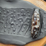 Indo tibetan carving agate eye stone bead amulet hunter hunted animal #10213