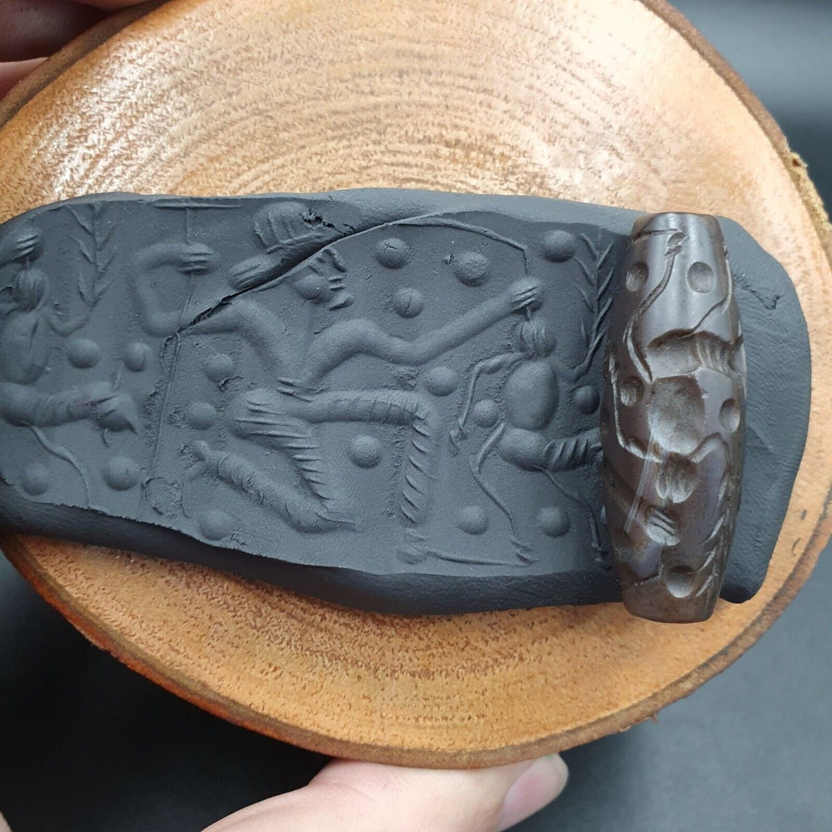 Indo Tibetan Carving Agate Eye Stone Bead Amulet Hunting Prey #10215