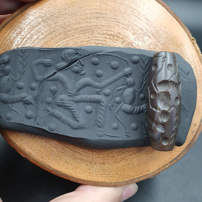 Indo Tibetan Carving Agate Eye Stone Bead Amulet Hunting Prey #10215