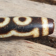 Nepalese himalayan tibetan dzi tripple tasso 5 eyes spiritual amulet mala bead