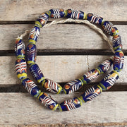 Lot 5 vintage blue fancy feather pattern glass beads necklace.