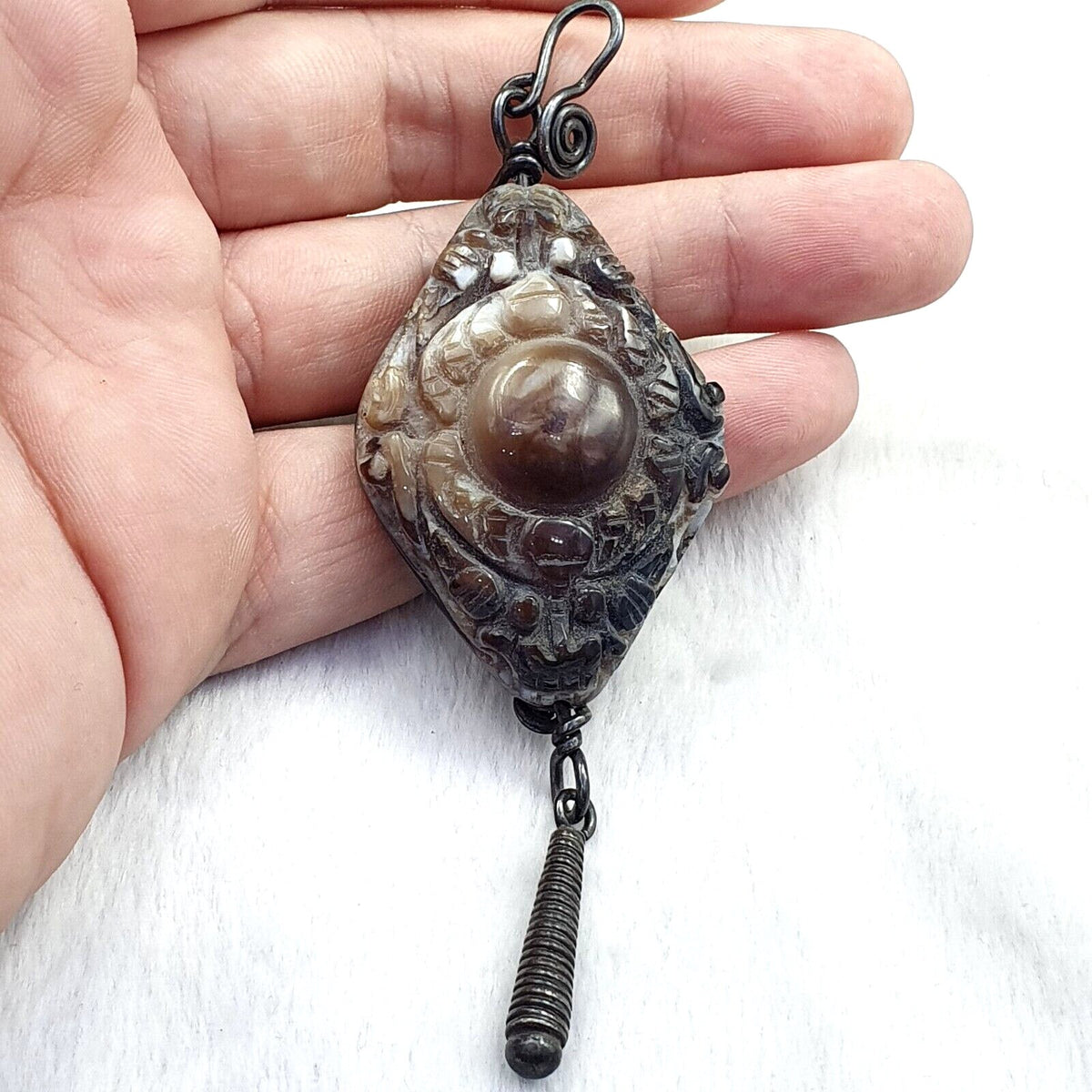 Antique Tibetan Himalayan Carving Agate Beads Pendant with Sterling Silver