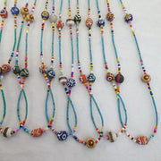 Lot 2 Stück afrikanische Glasperlen Winzige türkisfarbene Saatglasperlen Halsketten SD-3