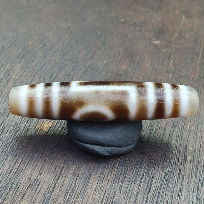 Agate 2 eyes tibetan nepalese dzi bead pendant agate dzi bead amulet