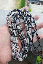 Vintage venerano art fancy black feather beads 18x9.5mm glass beads  necklace.