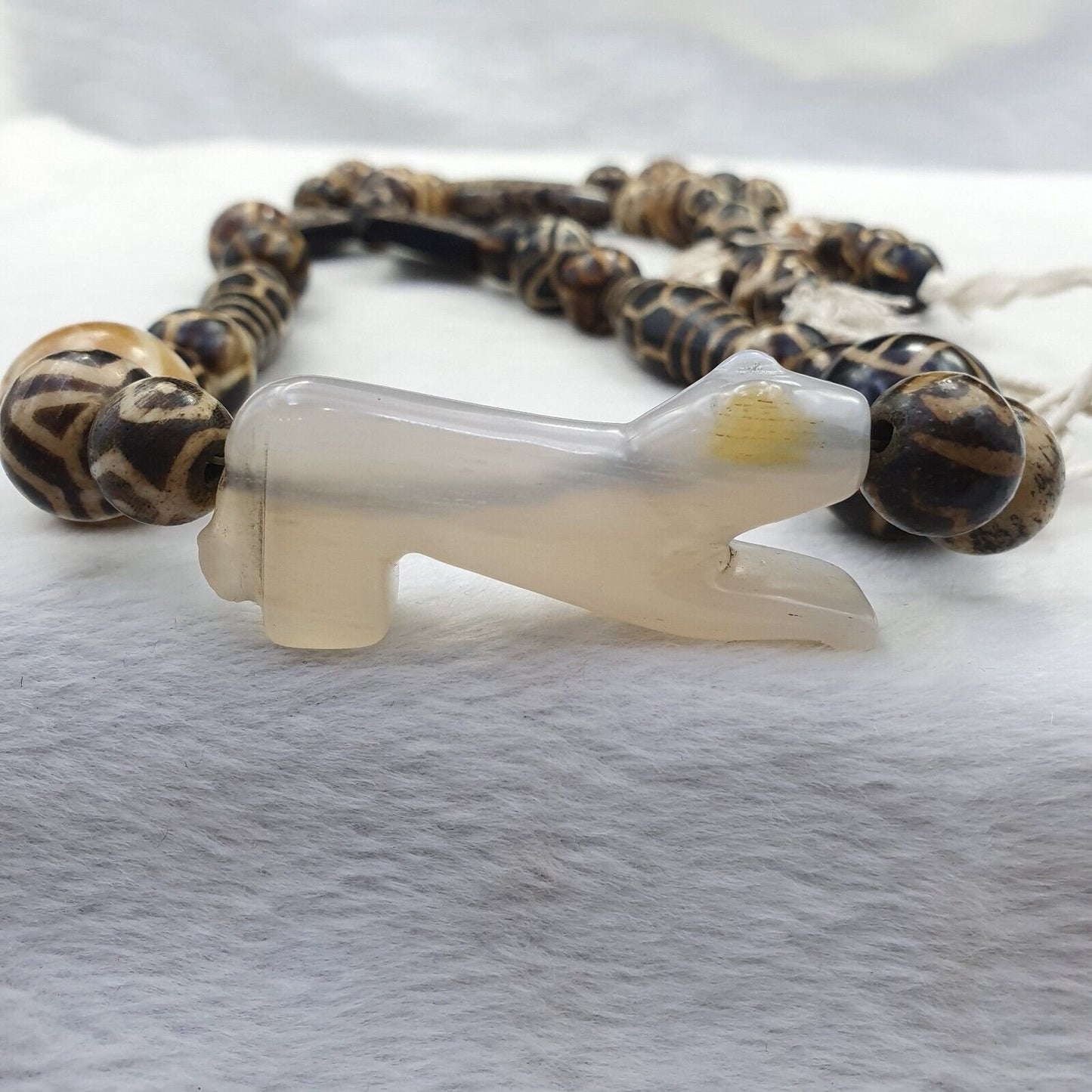 Agate animal figurine pendent with south asian old pumtek pyu beads necklace