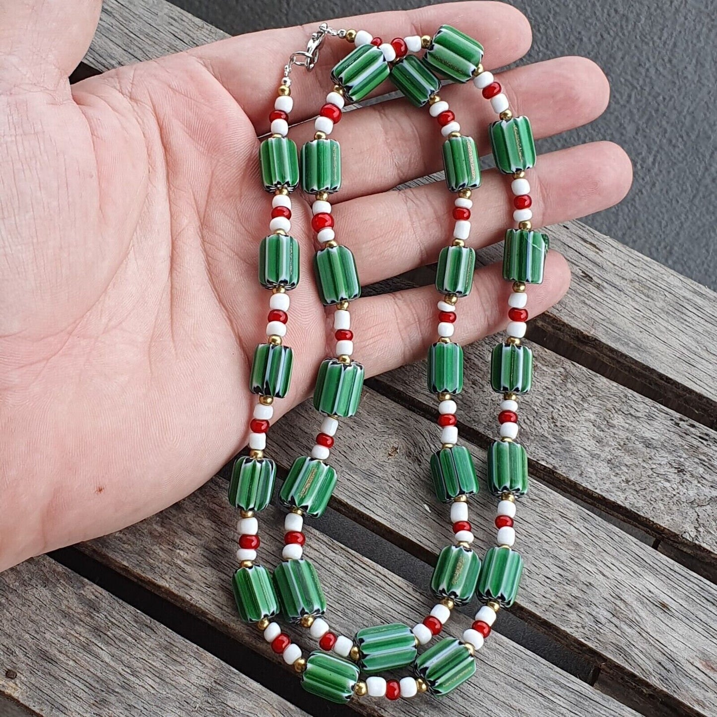 Green chevron and white heart venetian beads glass beads necklace ncc-3
