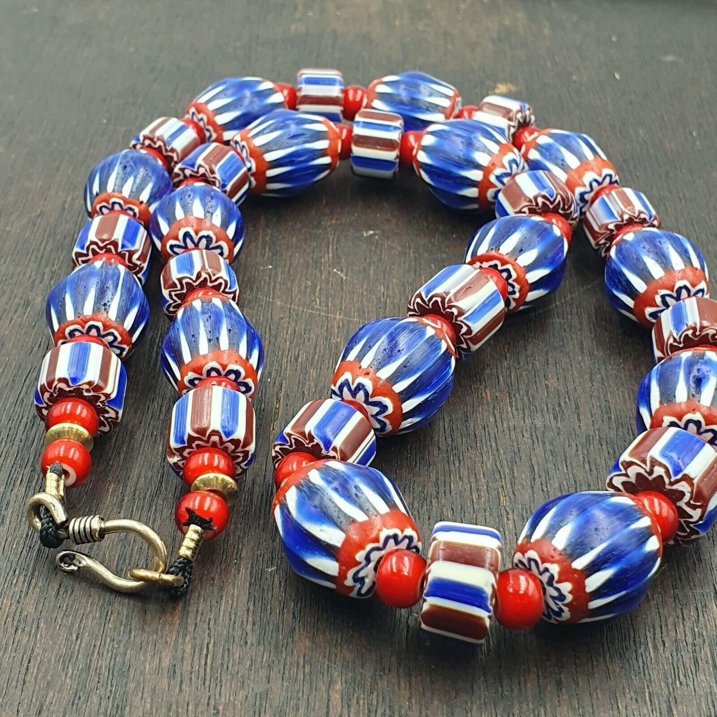 Vintage chevron & venetian 6mm whiteheart beads necklace nc-b-1
