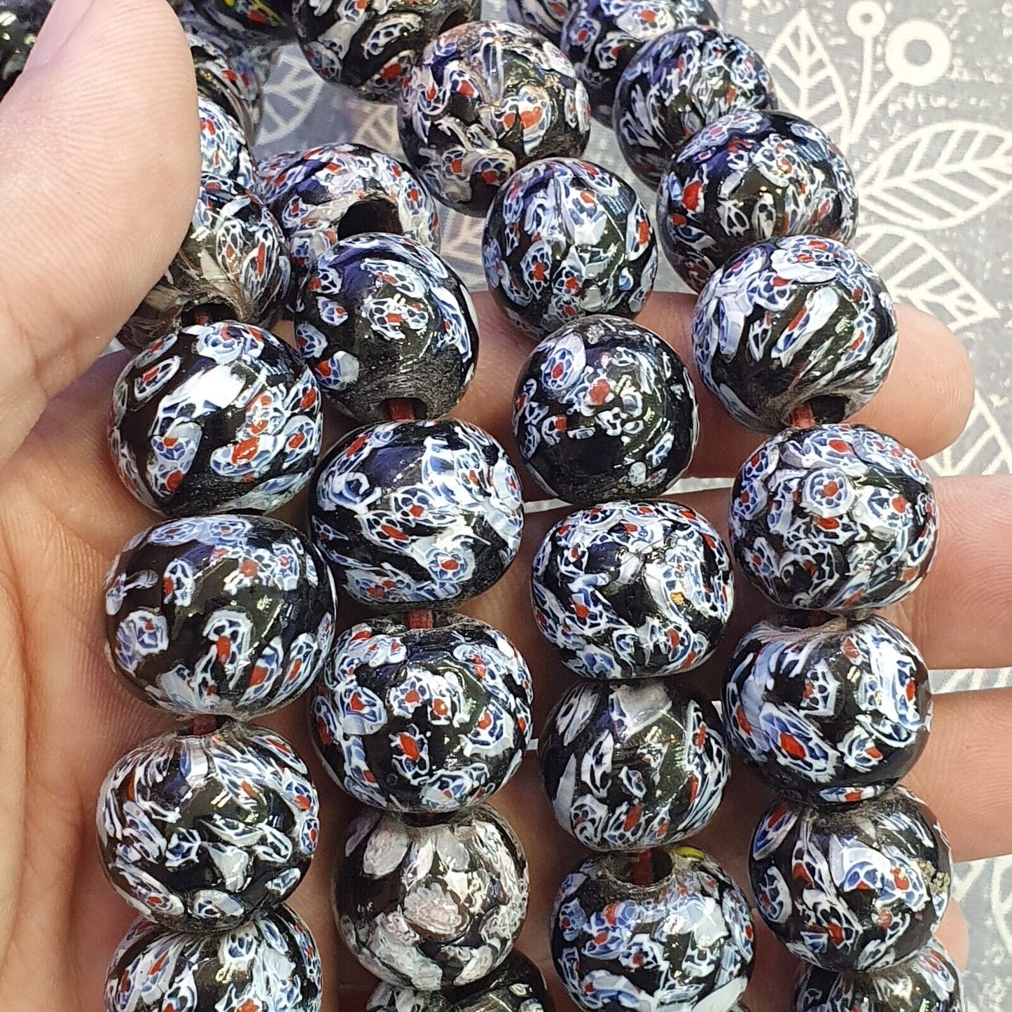 Vintage vene beads unique pattern glass beaded strand necklace 17-18mmGift