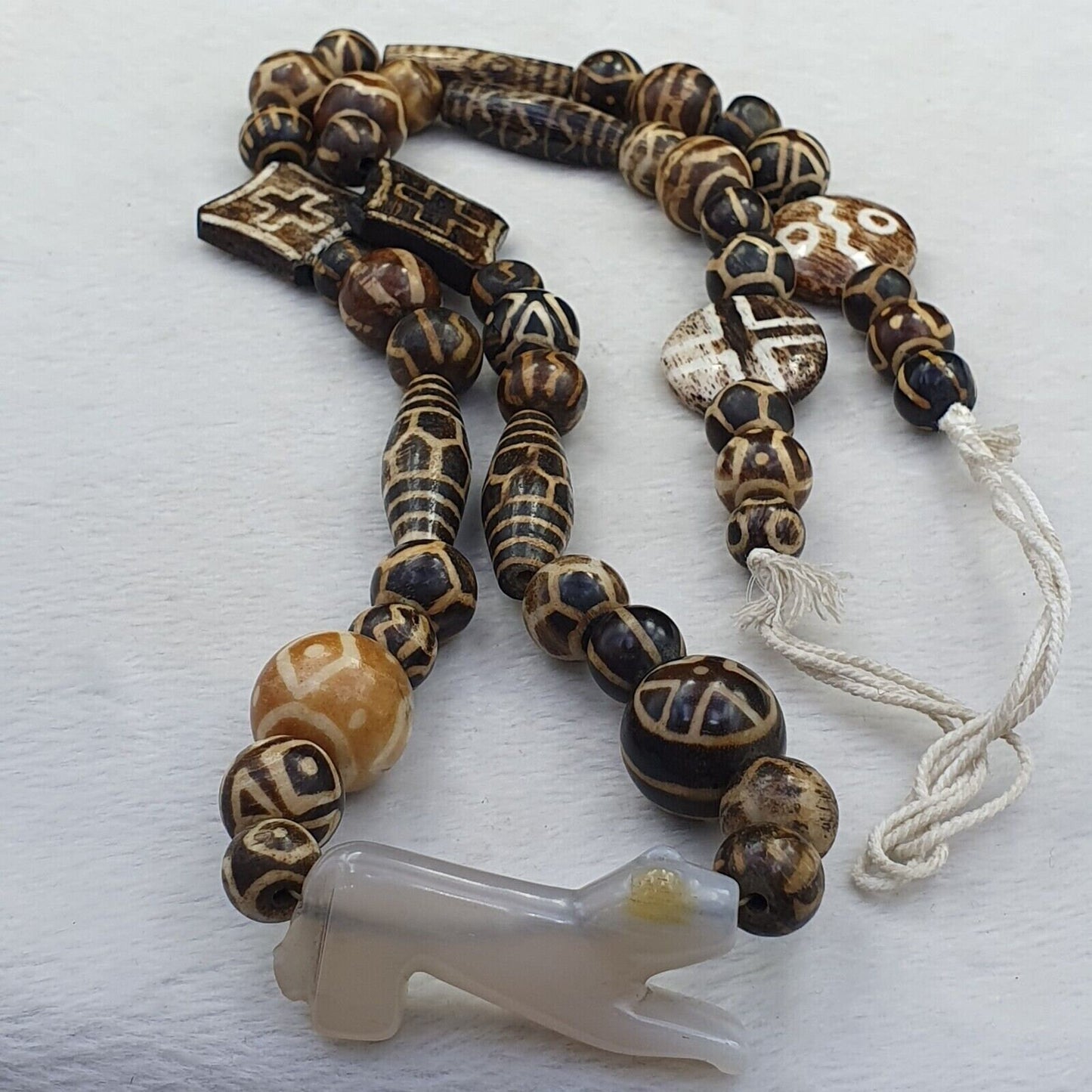 Agate animal figurine pendent with south asian old pumtek pyu beads necklace