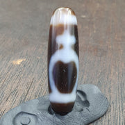 Vintage agate himalaya tibetan double tasso dzi bead amulet