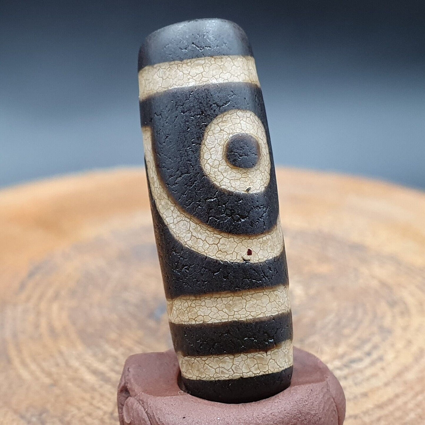 Vintage old himalayan indo tibetan 2 eyes pattern dzi amulet pendant bead b27