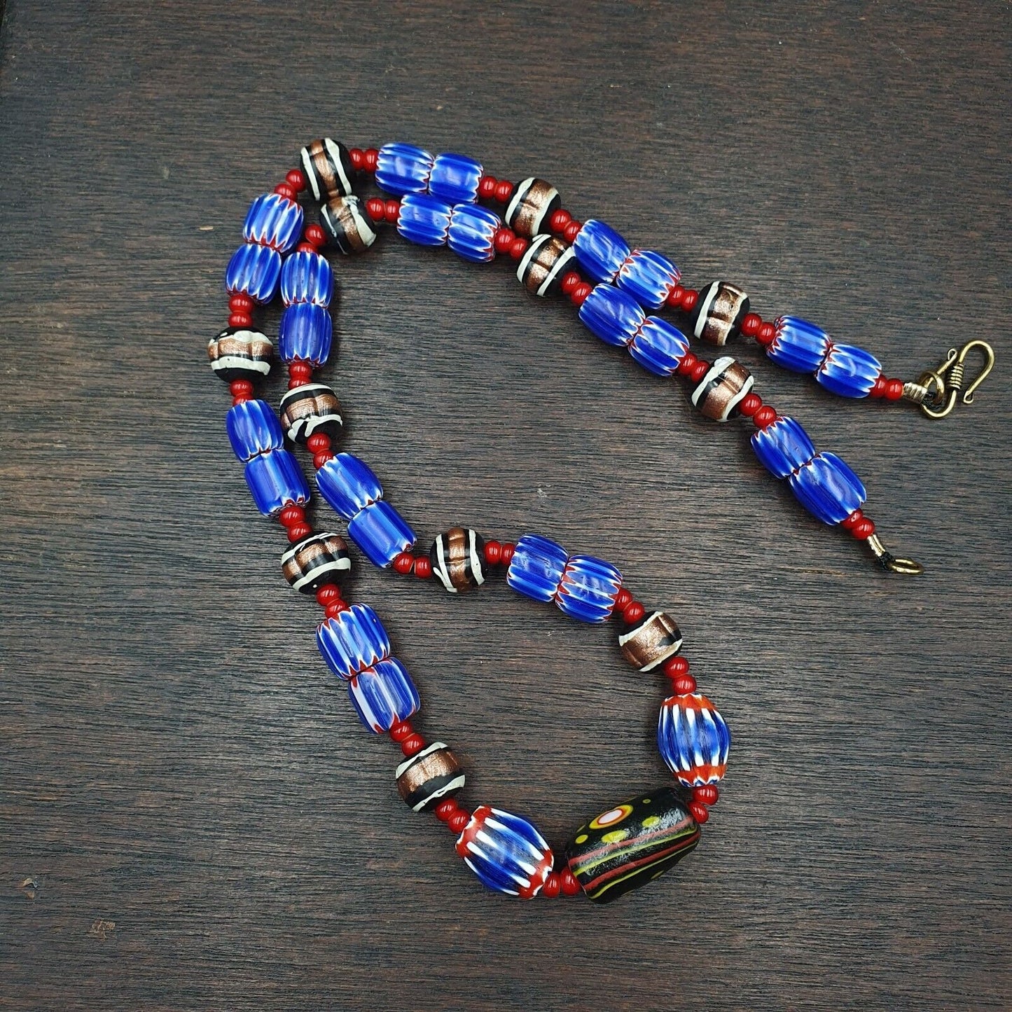 Vintage white heart venetian style blue chevron glass beads necklace n9-12Gift