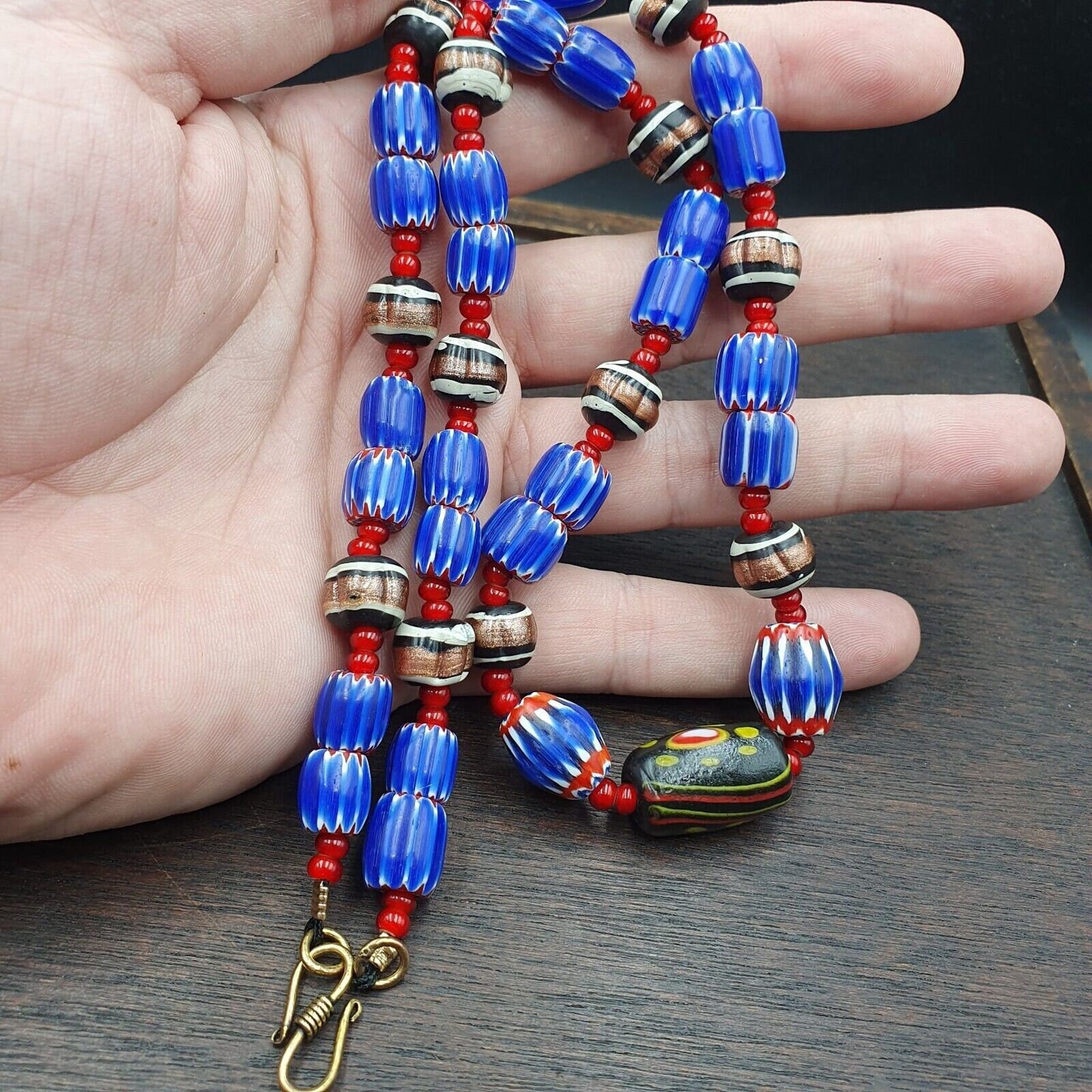 Vintage white heart venetian style blue chevron glass beads necklace n9-12Gift
