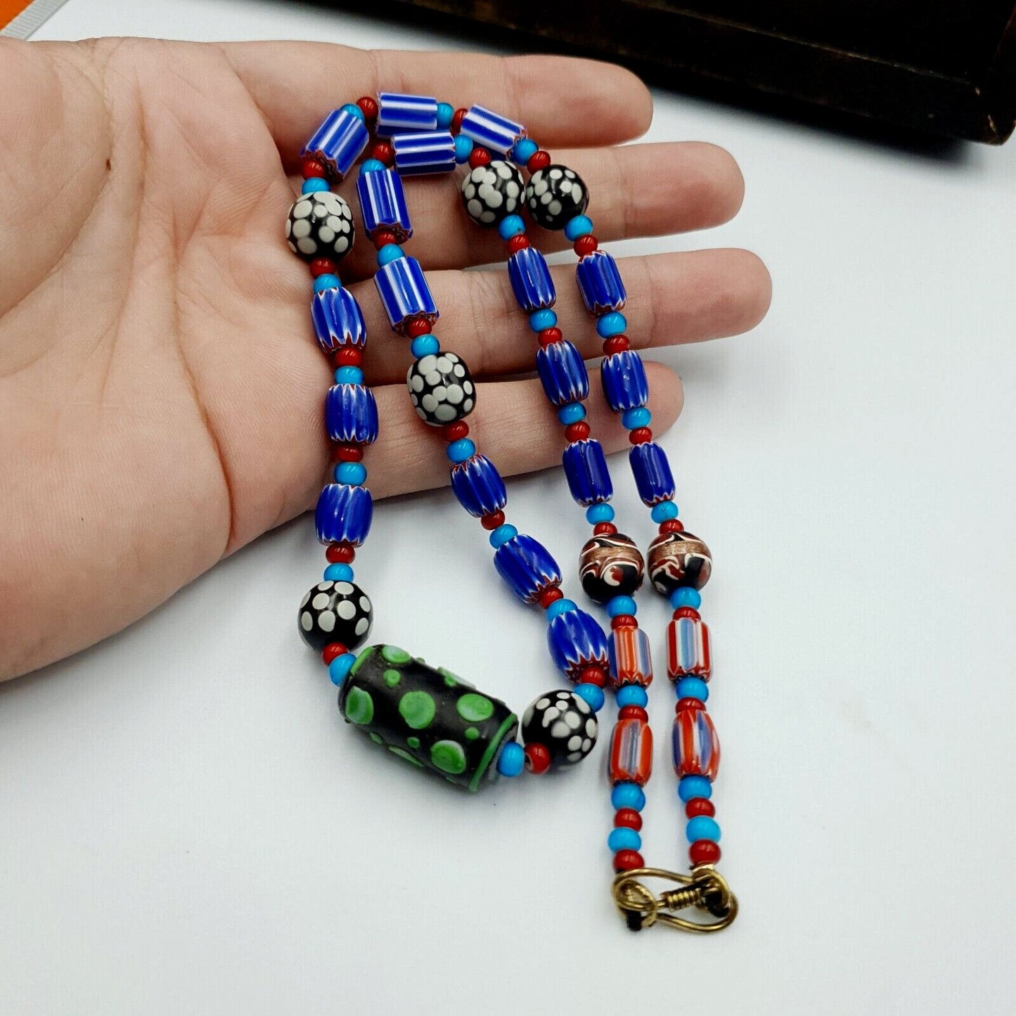 Antique white heart venetian style blue chevron glass beads necklace n9-8Gift