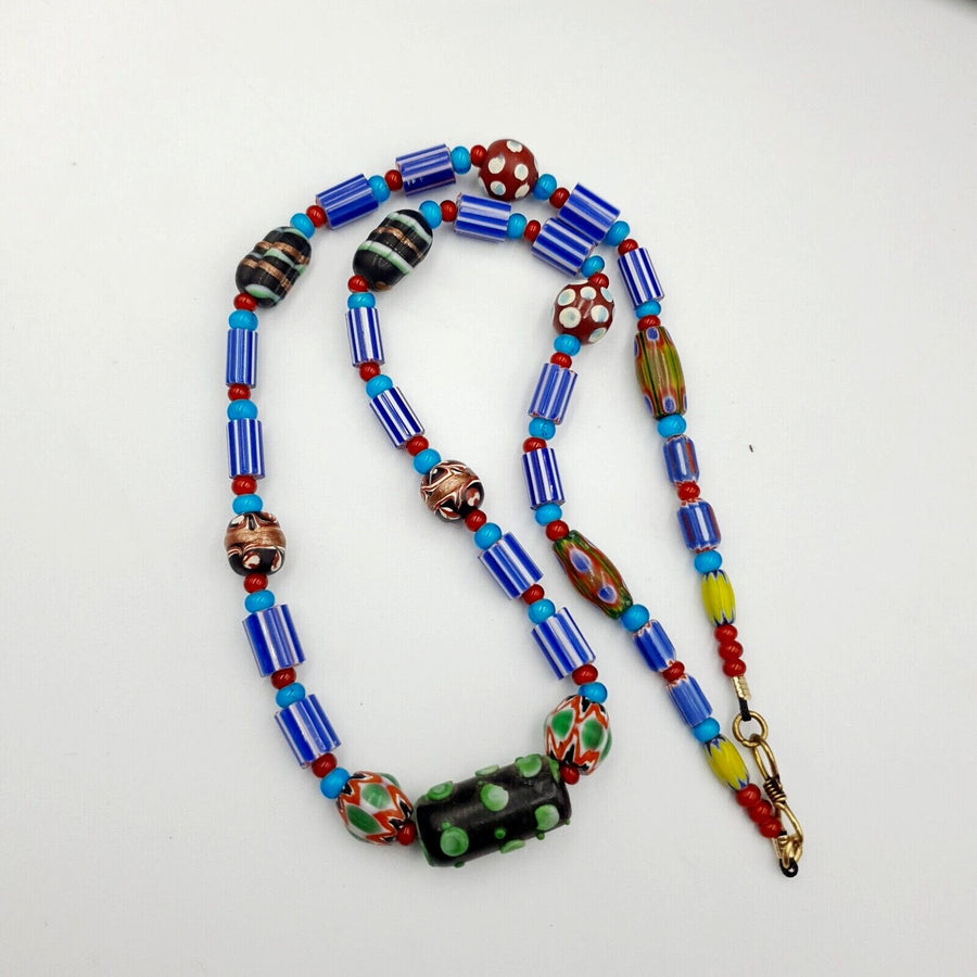 Antique white heart venetian style blue chevron glass beads necklace n94.