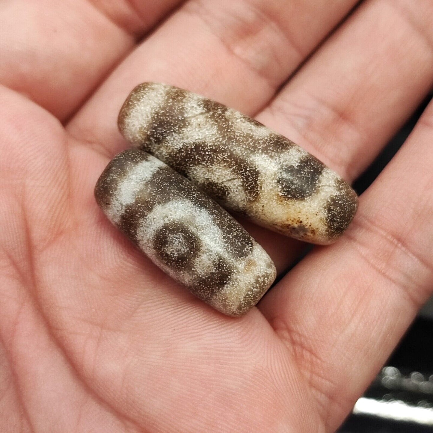 Lot 2 old indo tibetan multi eyes stone dzi bead amulet