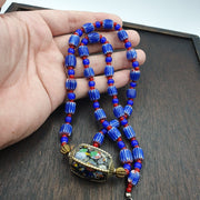 Vintage venetian white heart with blue chevron glass beads necklace. bg-14