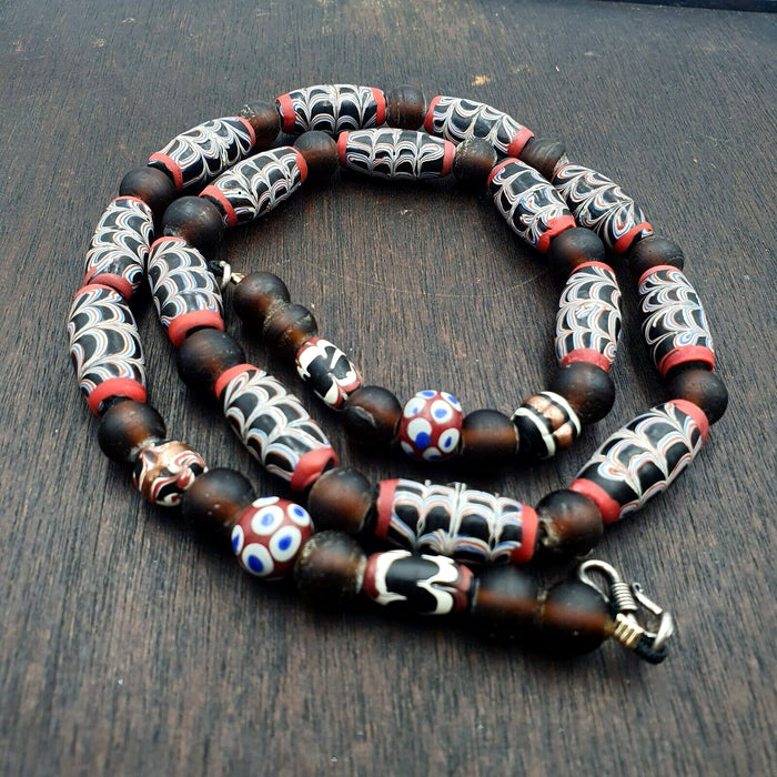 Vintage feather style unique pattern trade beads beaded necklace