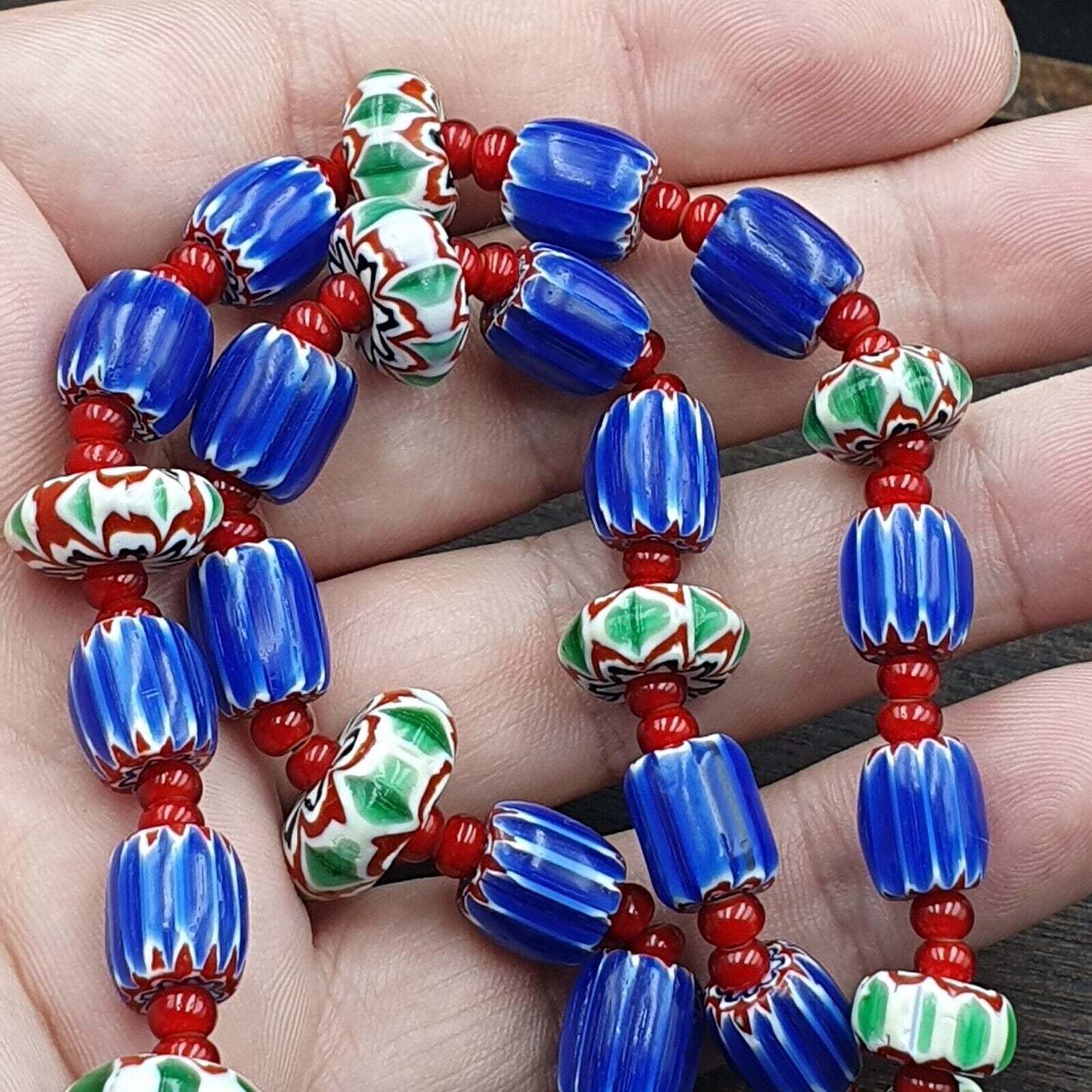 Vintage white heart venetian style blue chevron glass beads necklace n9-10Gift