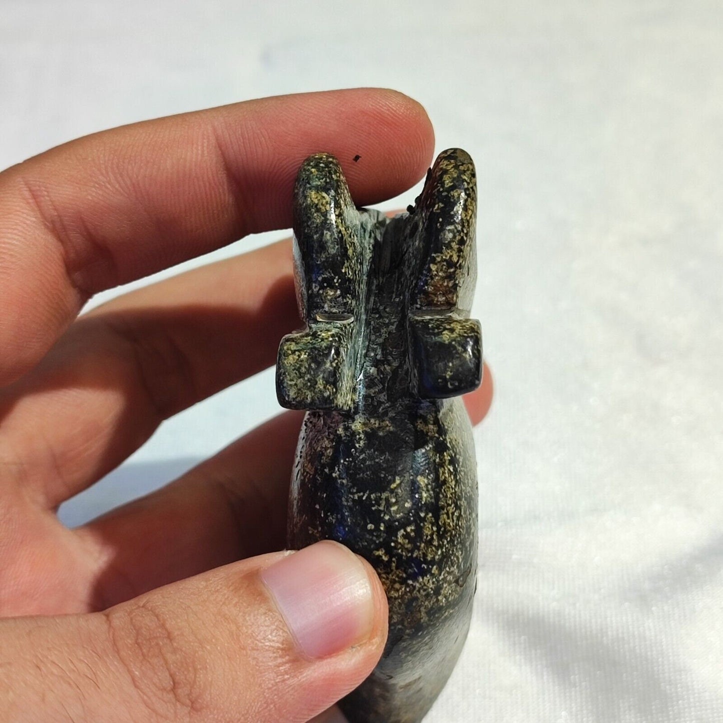 Antique black stone mysterious animal carving stone bead amulet mg-9-10