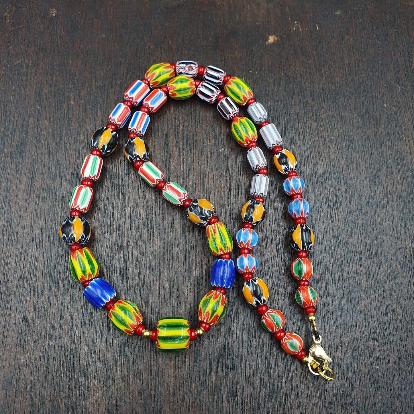 Ych-14 venetian inspired chevron and 4.5mm red white heart  beads necklace