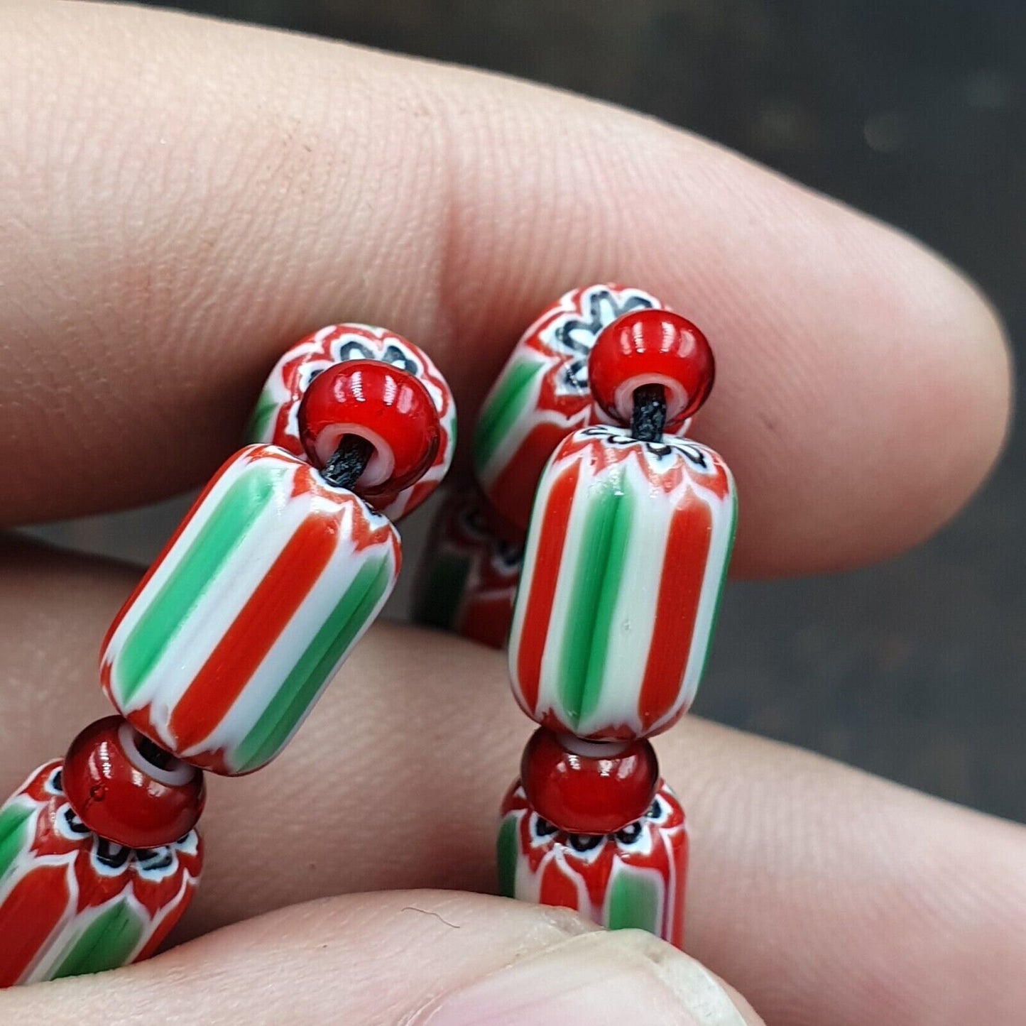 Ych-11 venetian inspired chevron and 4.5mm red white heart  beads necklace