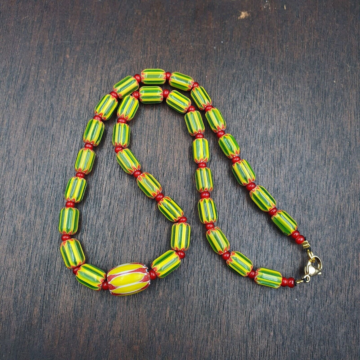 Ych-13 venetian inspired chevron and 4.5mm red white heart  beads necklace