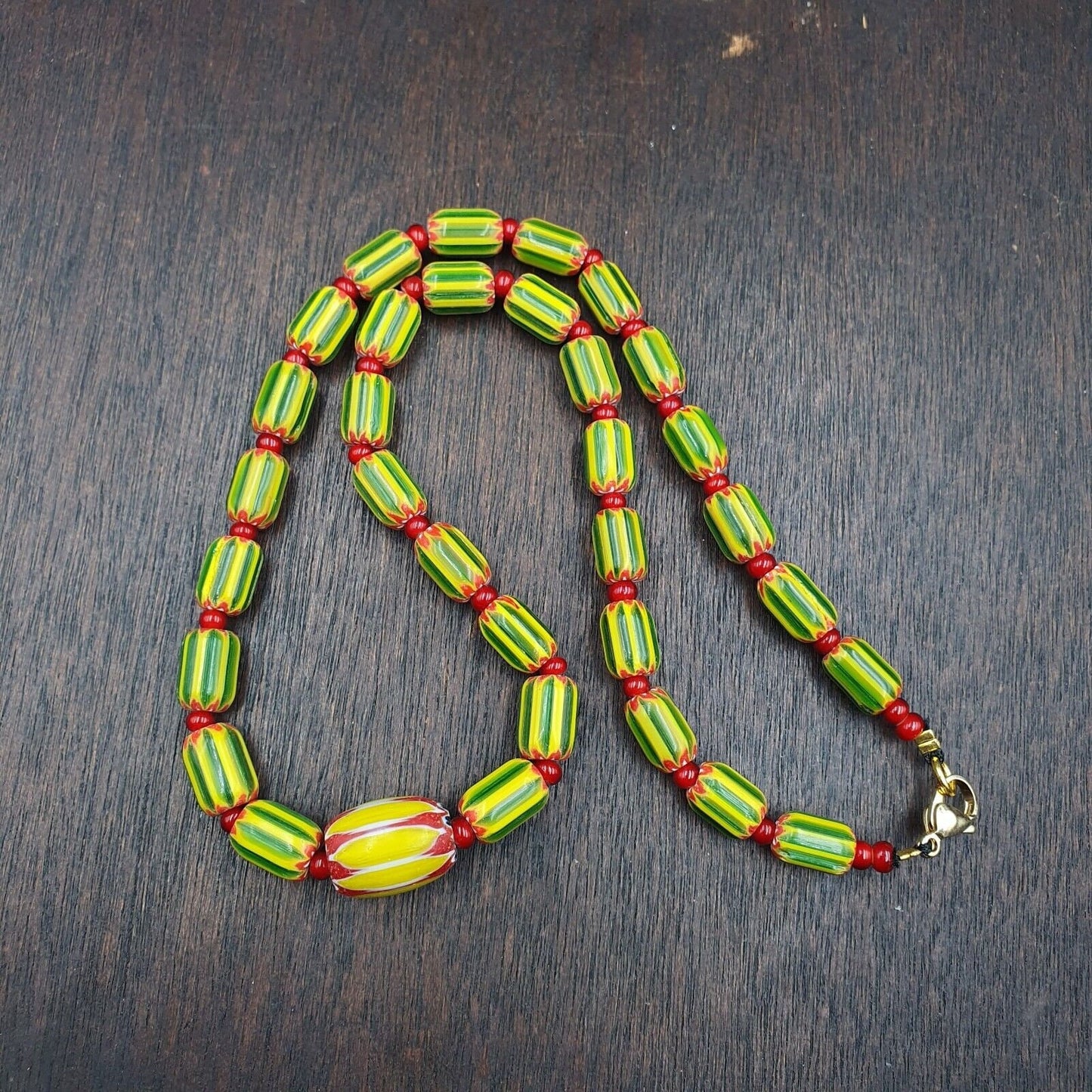 Ych-13 venetian inspired chevron and 4.5mm red white heart  beads necklace