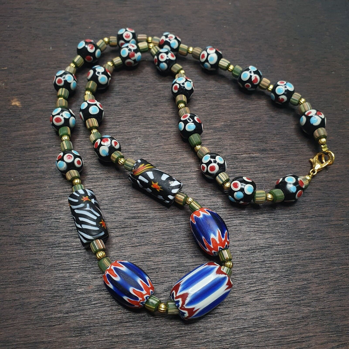 Vintage venetian style chevron feather skunk mix glass beads necklace mx-75Gift