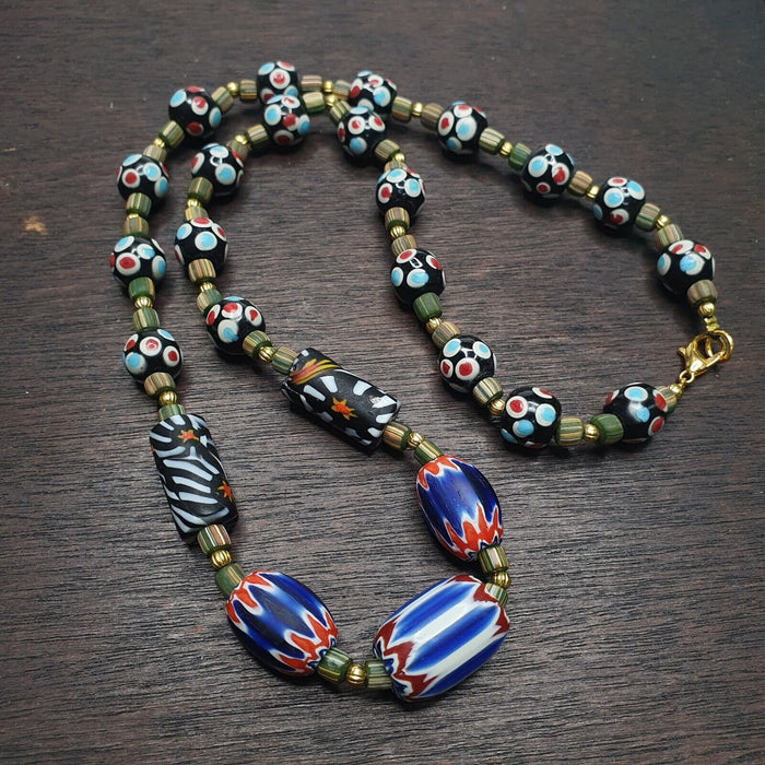Vintage venetian style chevron feather skunk mix glass beads necklace mx-75Gift