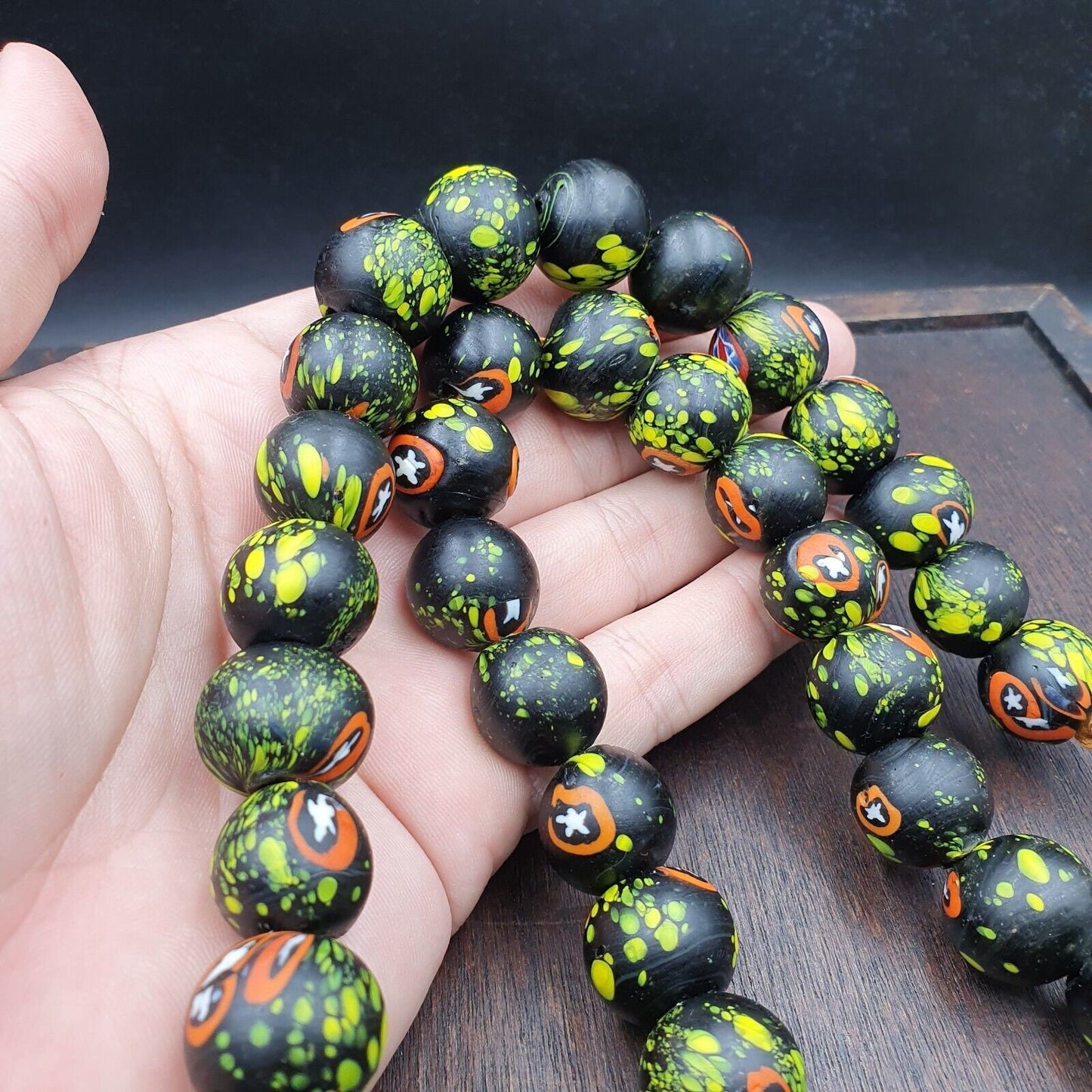 Vintage trade floral green, black glass beads beaded necklaceGift