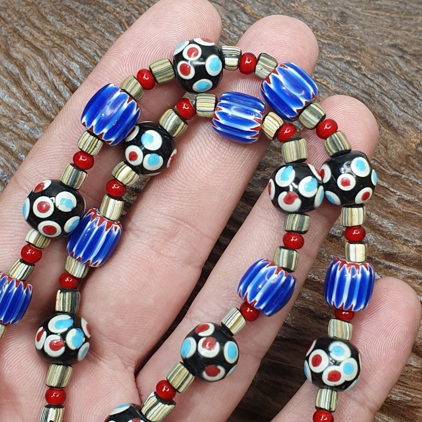 Vintage venetian style trade skunk blue chevron whiteheart beads strand